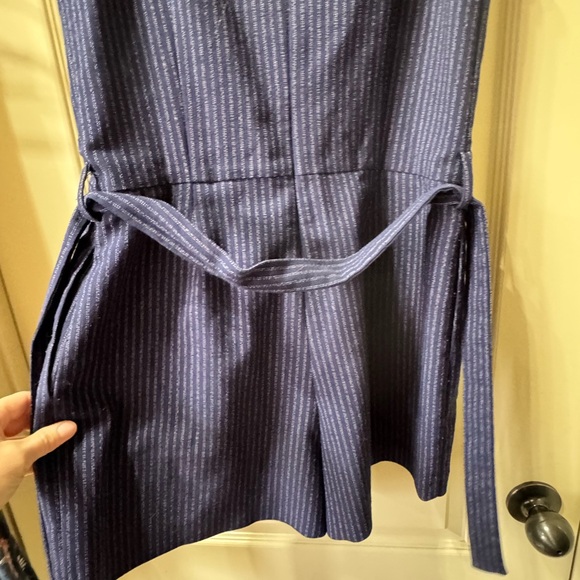 Banana Republic Navy Pinstripe Sleeveless Romper – Size 2 - Picture 5 of 6